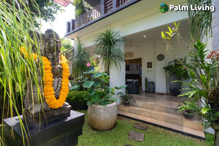 Modern Villa for sale Central Lovina