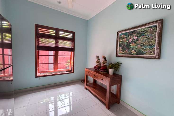 Minimalist House for Sale in Central Lovina