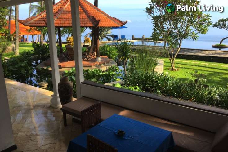 Secluded Seafront 3 Villa Estate