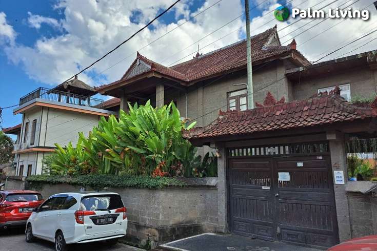 For Sale 13-Bedroom Villa in Kerobokan