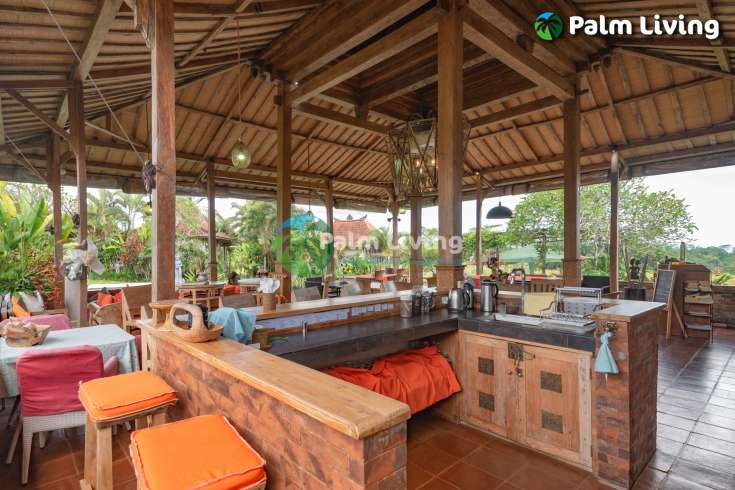 Guesthouse for Sale in Rice Fields