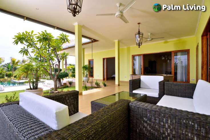 Large Villa In Rice Paddies