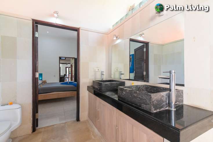 Serene Four Bedroom Villa with Ocean Views