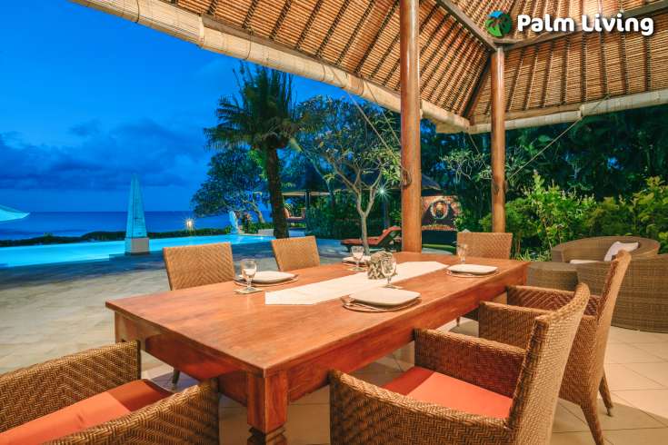 Villa on the Beach with Guest House