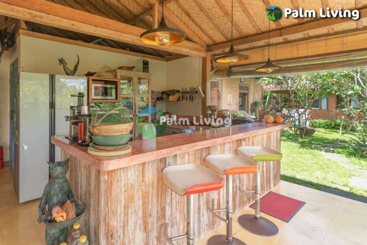 Guesthouse for Sale in Rice Fields