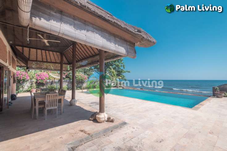 Charming Beachfront Close to Lovina