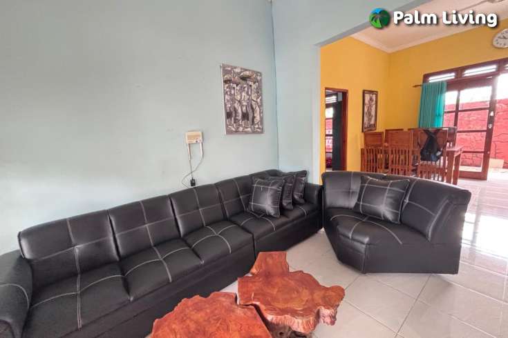 Minimalist House for Sale in Central Lovina