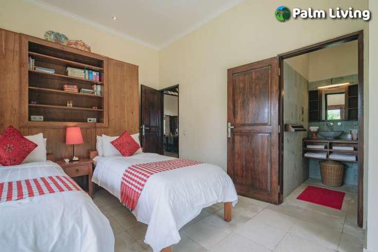 Beautiful Beachfront Villa for Sale