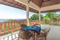 Serene Villa overlooking to the Ocean
