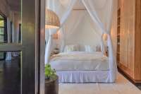 Absolute Beachfront Villa - Center Lovina