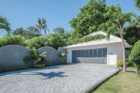 Villa for Sale with Stunning Views