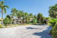 Villa for Sale with Stunning Views