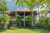 Absolute Beachfront Villa - Center Lovina