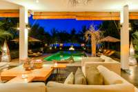 Luxury Beachfront Villa with Homestay