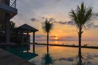 Beachfront  Villa Nearby Lovina
