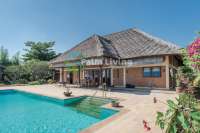 Rare Beachfront Villa in Dencarik