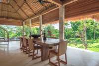 A Dream Villa with Beautiful Garden
