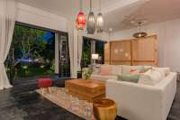 Absolute Beachfront Villa - Center Lovina