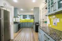 Villa for Sale with Stunning Views