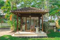 Beautiful Five Bedrooms Beachfront Villa