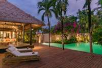 Absolute Beachfront Villa - Center Lovina