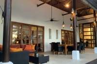 Spacious Beachfront Villa with Nice Garden