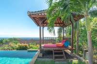 Serene Villa overlooking to the Ocean