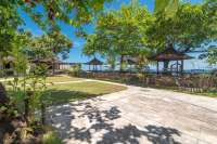 Beachfront Cottages in Lovina For Sale