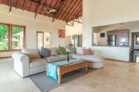 Serene Villa overlooking to the Ocean
