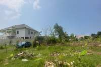 Dencarik Plot Close to The Beach