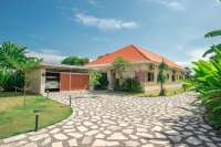 Spacious Beautiful Garden Villa for Sale