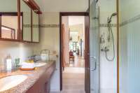 Beautiful Five Bedrooms Beachfront Villa