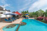 Serene Lovina Villa with Bungalow