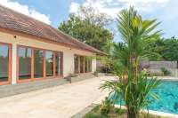 Spacious Villa with Ocean View in Bukti