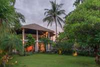 Absolute Beachfront Villa - Center Lovina