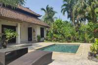 Balinese Cozy House In Temukus
