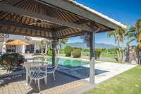 Villa for Sale with Stunning Views