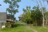 Dencarik Plot Close to The Beach