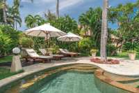 Beautiful Five Bedrooms Beachfront Villa