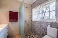 Villa for Sale with Stunning Views