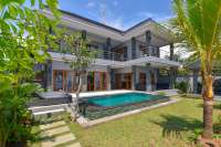 Beachfront  Villa Nearby Lovina