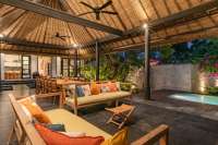 Absolute Beachfront Villa - Center Lovina