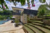 Stunning Temukus Hillside Villa