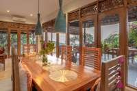 Beautiful Hillside Villa With Ocean View