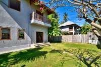 Chic Minimalist Villa in Central Lovina