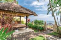 Beautiful Five Bedrooms Beachfront Villa