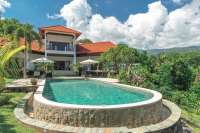 Spacious Hillside Villa, Ocean Views