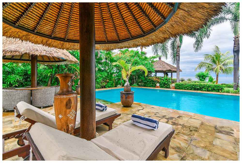 Villa Build In Bali Sunbeds Terrace