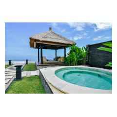 Jacuzzi - Bali Villa Construction and Development - Palm Living Bali